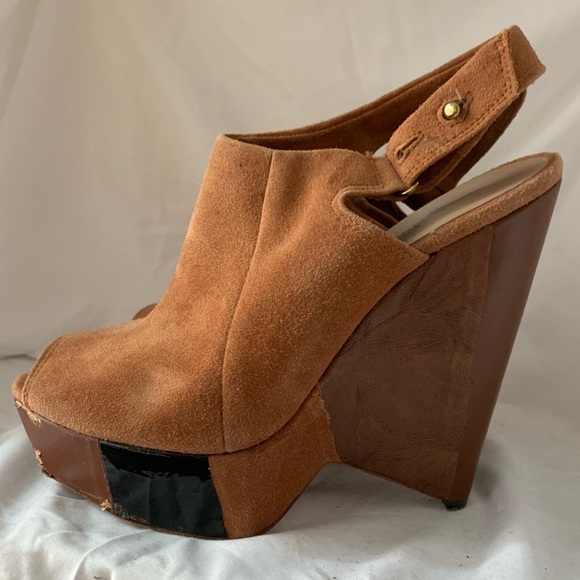 L.A.M.B. Camel wedges - Picture 2 of 8